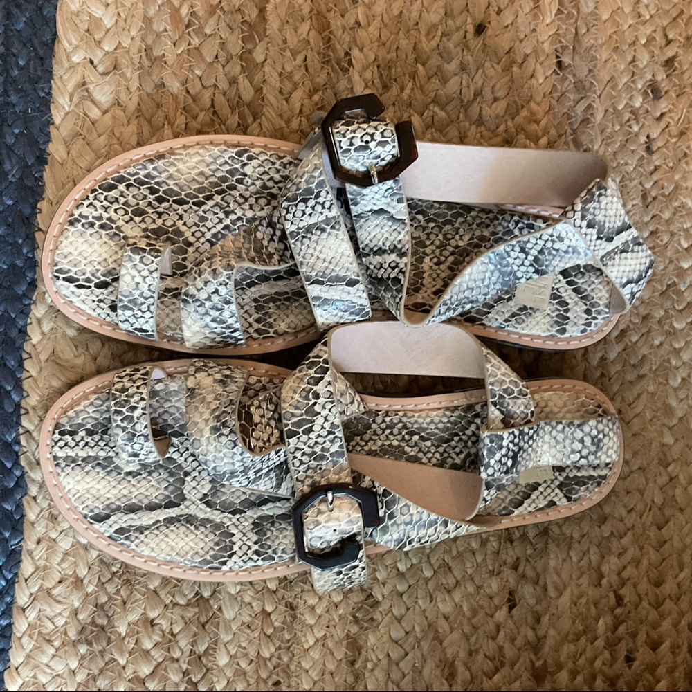 Louise et Cie snake skin gray white strappy sandals. NEW 9